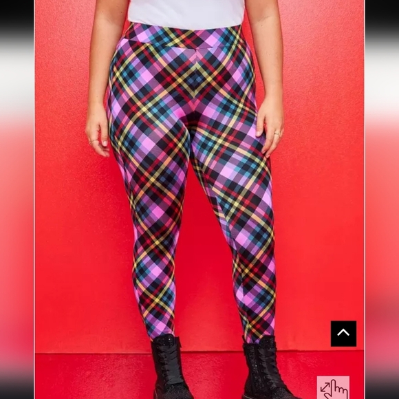 Torrid 2x Betsey Johnson Liquid Legging - Plaid Rainbow